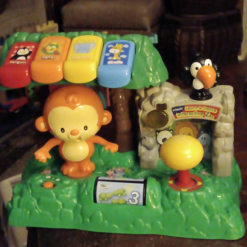 Learn and Dance Interactive Zoo